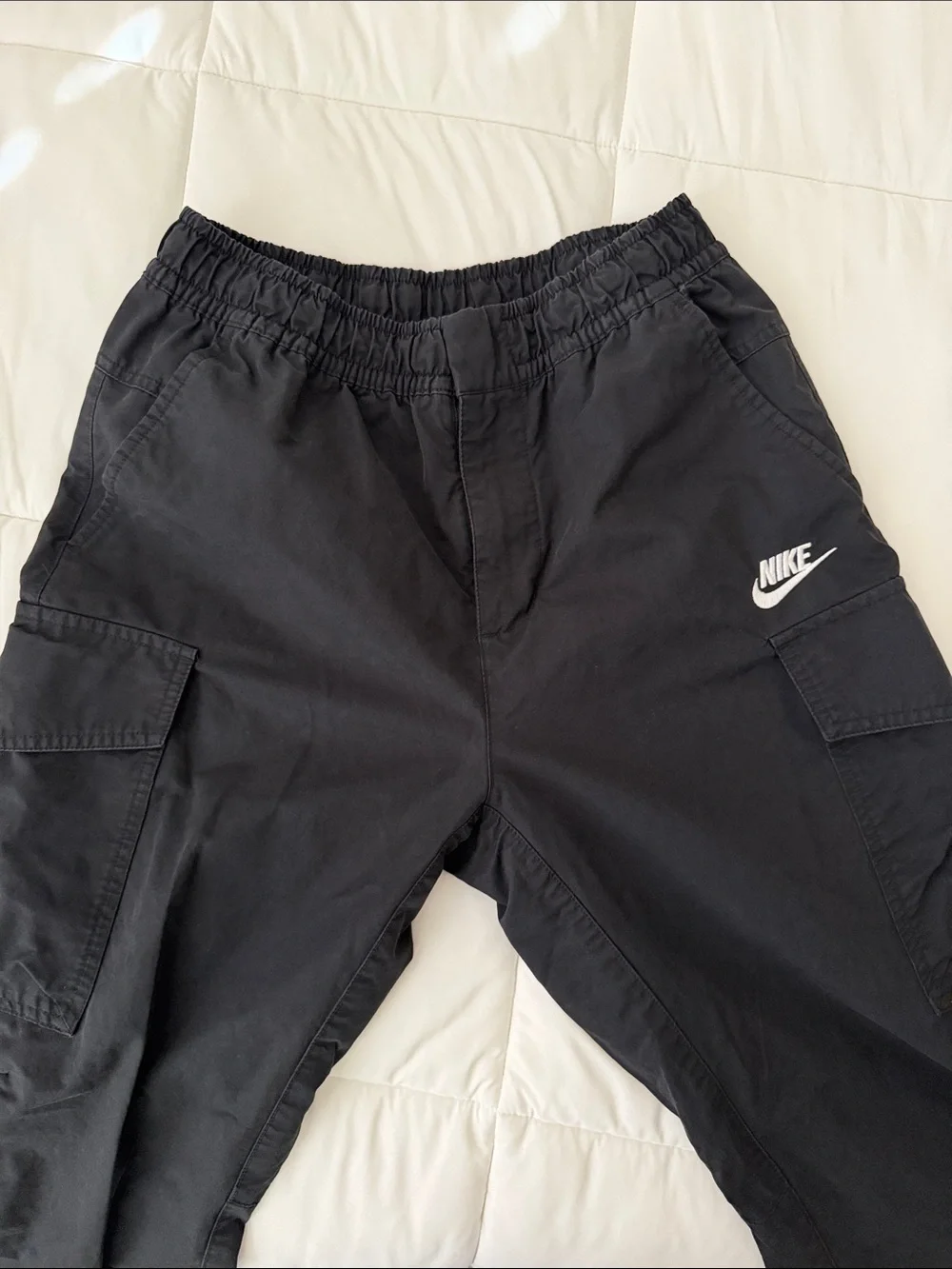 Nike Black Men's Cargo Pants with Side Pockets